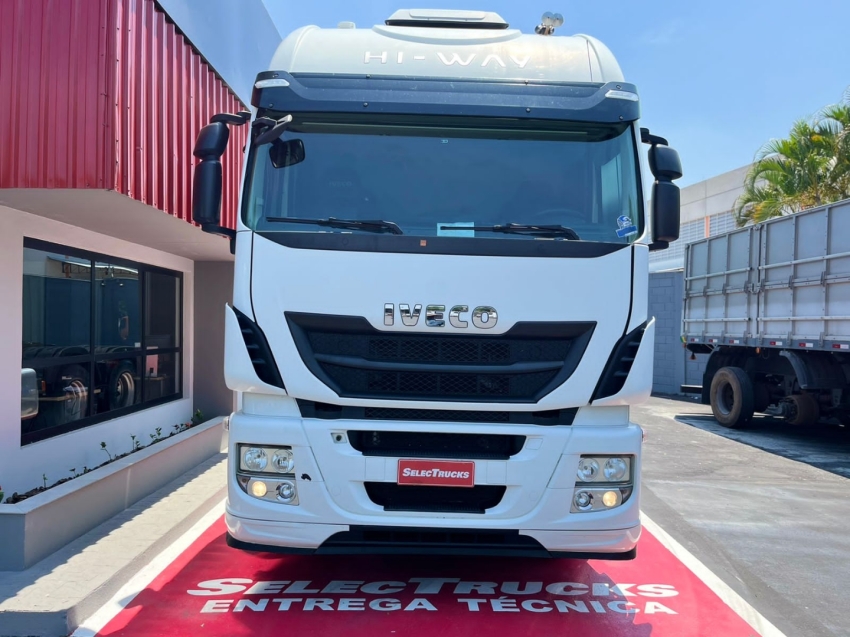 iveco stralis 6x4 560 diesel automatico 2019