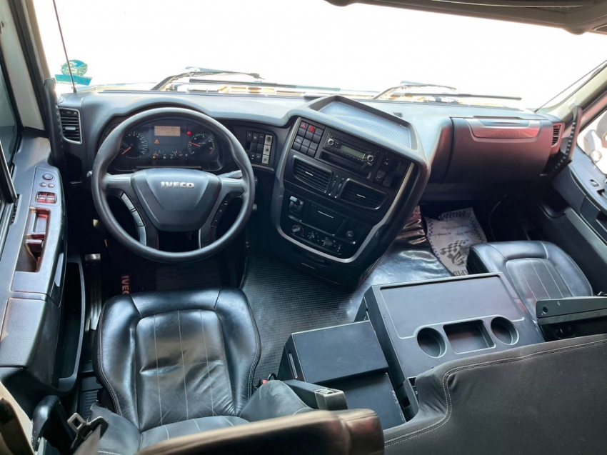 iveco stralis 6x4 560 diesel automatico 2019 iveco stralis 6x4 560 diesel automatico 2019