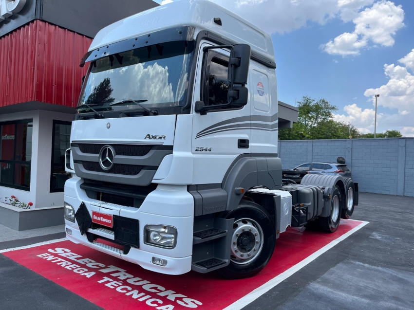 mercedes-benz axor 6x2 440 diesel automatico 2021