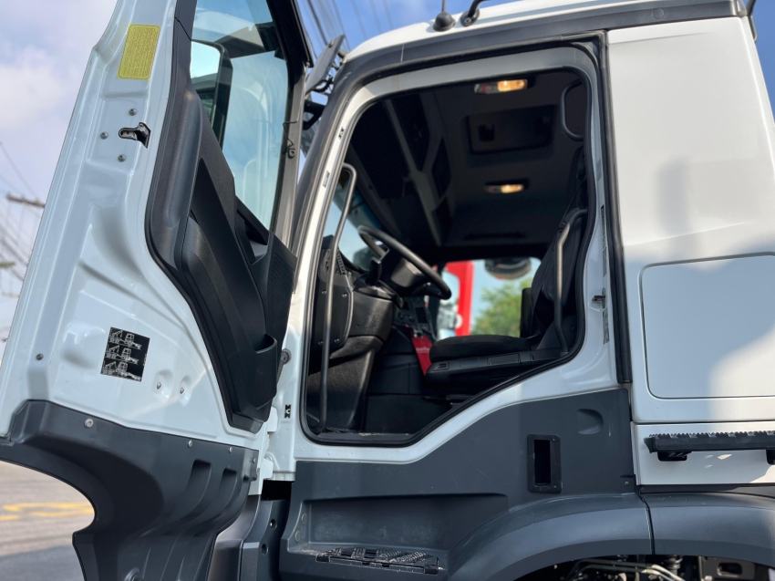 mercedes benz arocs 4851 8x4 22/22 selectrucks.