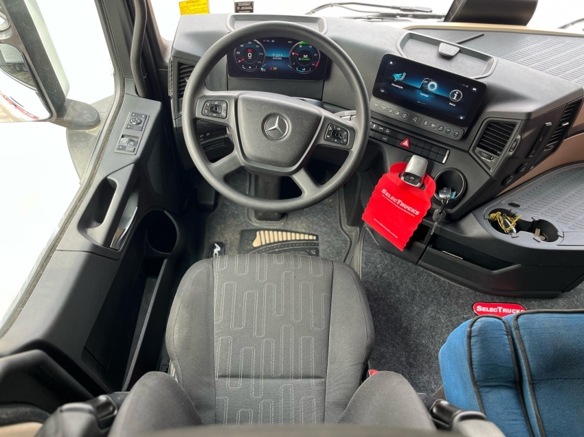 mercedes-benz actros 2548 6x2 2022/2022
