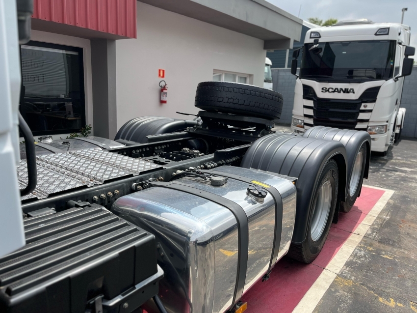 mercedes-benz actros 2548 6x2 2022/2022