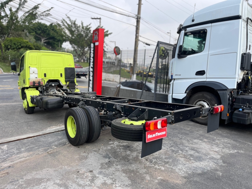 mercedes-benz accelo 1016 4x2 2020/2020.