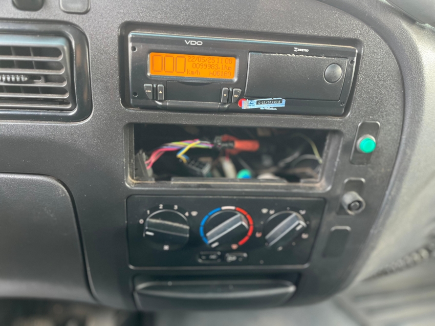 mercedes-benz accelo 1016 4x2 2020/2020.