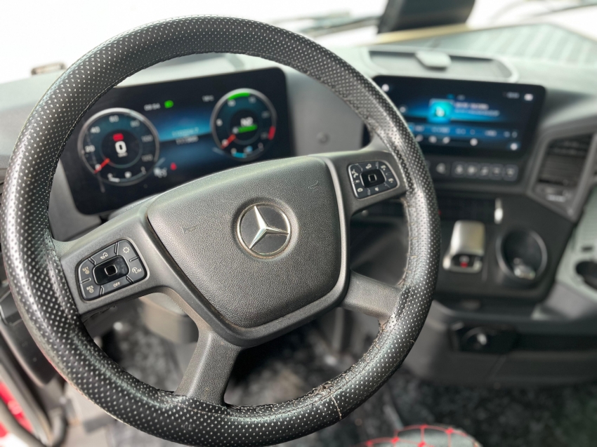 mercedes-benz actros 2653 6x4 2023/2024