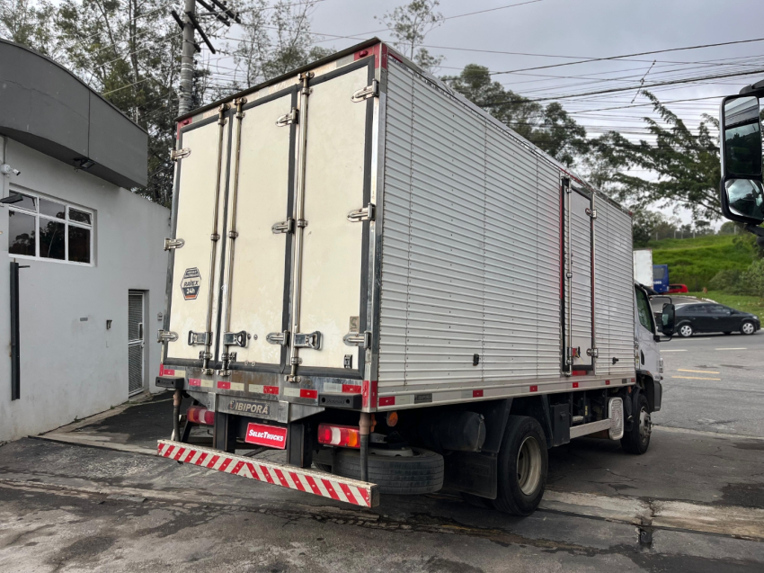 mercedes benz accelo 1016 4x2 22/22 bau refrigerado ibipora selectrucks