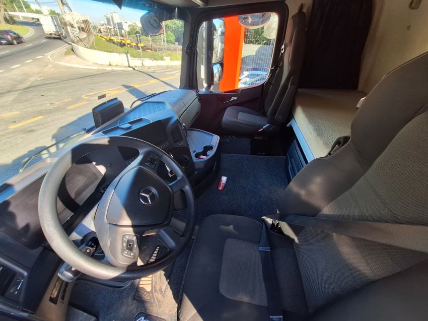 mercedes benz actros 2548 6x2 23/24 selectrucks