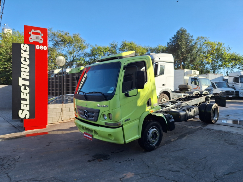 mercedes benz accelo 815 4x2 12/12 chassi selectrucks