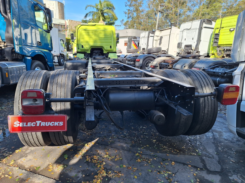 mercedes benz atego 3030 8x2 20/20 baixa km selectrucks