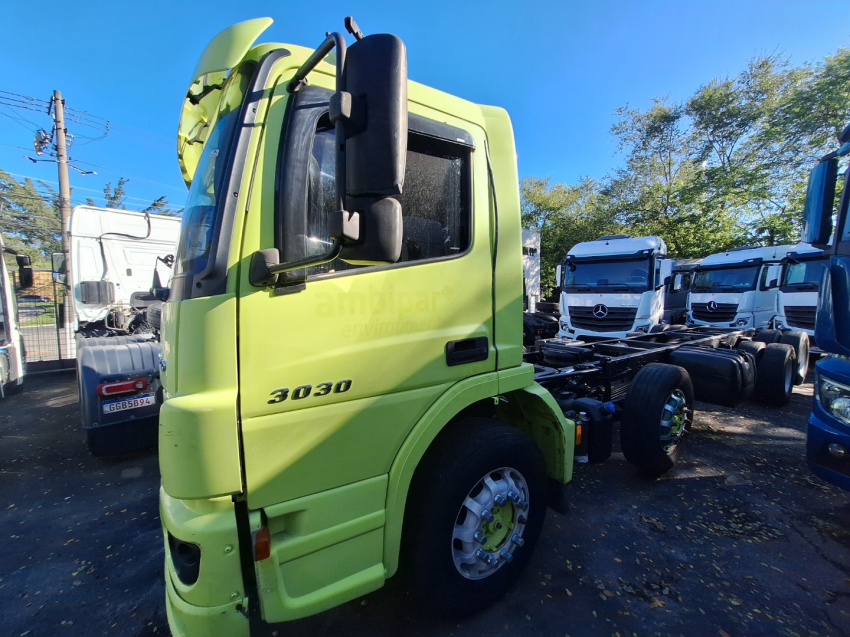 mercedes benz atego 3030 8x2 20/20 baixa km selectrucks