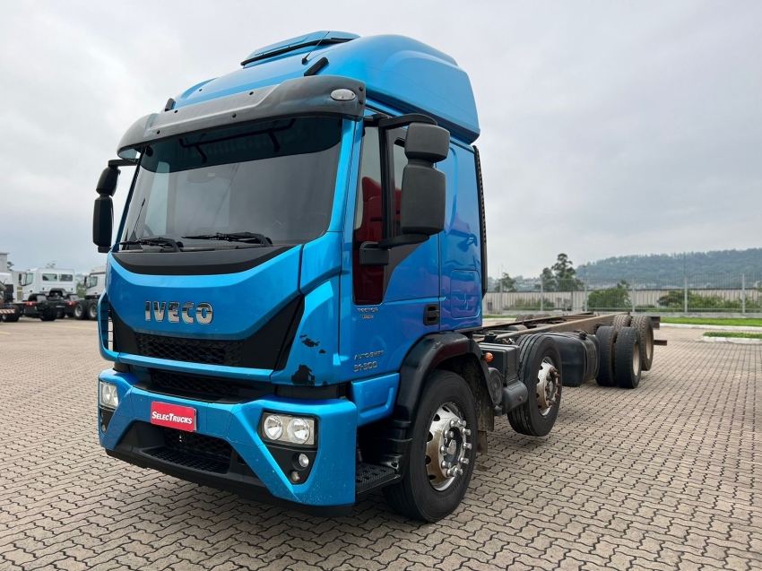 iveco tector 310 8x2 diesel automatico 2020 iveco tector 310 8x2 diesel automatico 2020