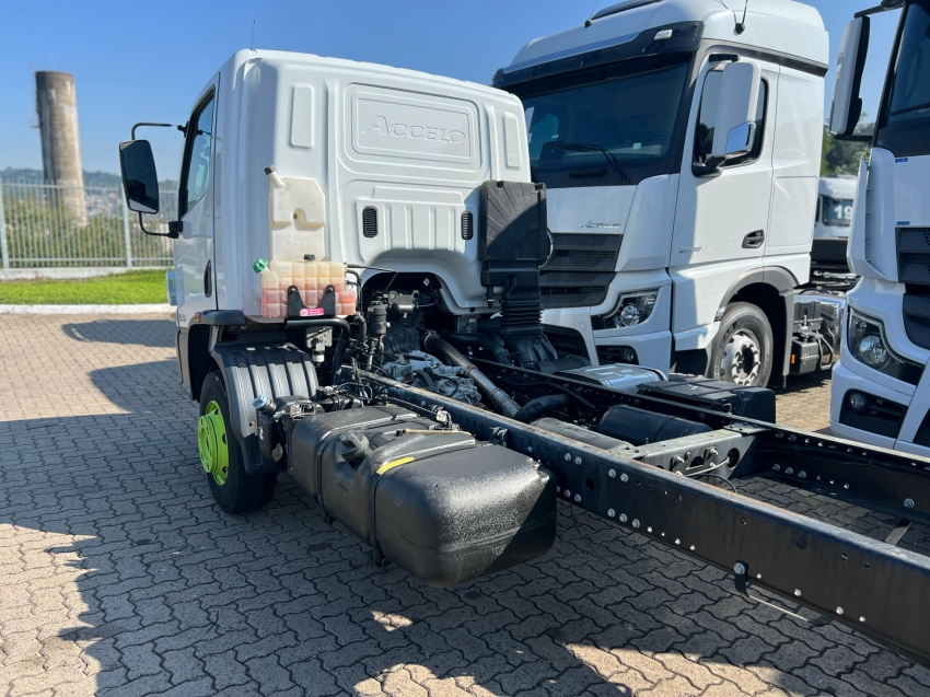 mb accelo 1016 ce 4x2 2021/21.