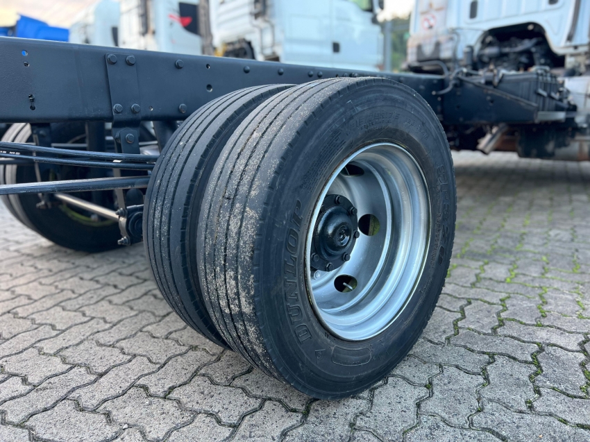mb accelo 815 4x2