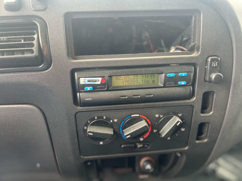 mb accelo 815 4x2