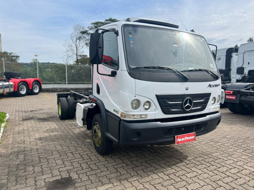 mb accelo 815 4x2