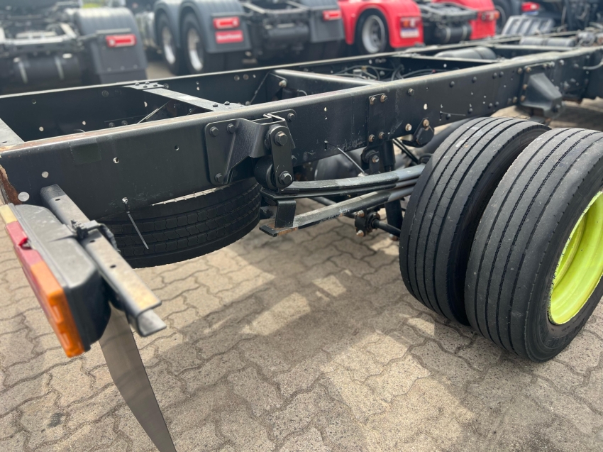 mb accelo 815 4x2