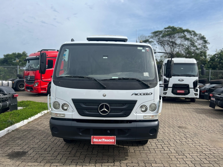 mb accelo 815 4x2