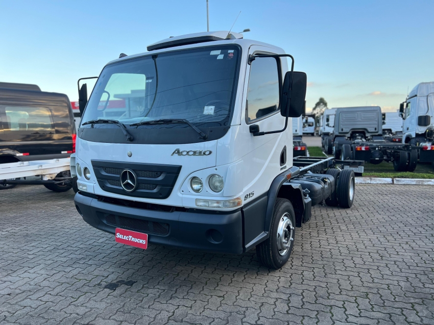 mb accelo 815 4x2
