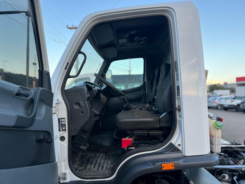 mb accelo 815 4x2