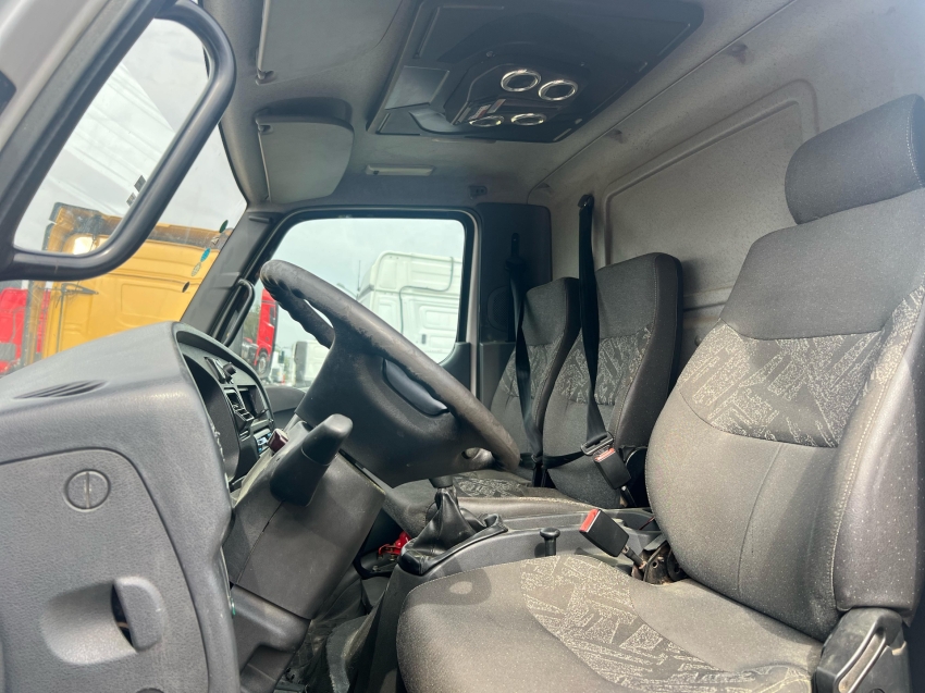 mb accelo 815 4x2