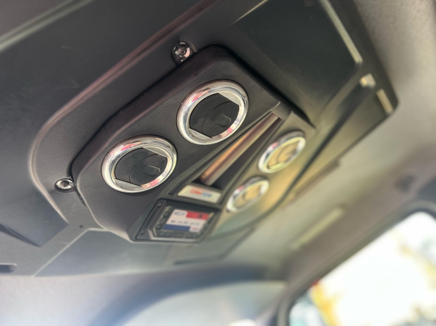 mb accelo 815 4x2
