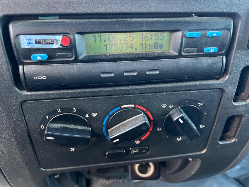 mb accelo 815 4x2