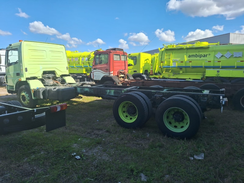 mercedes-benz atego 2426 6x2 | selectrucks