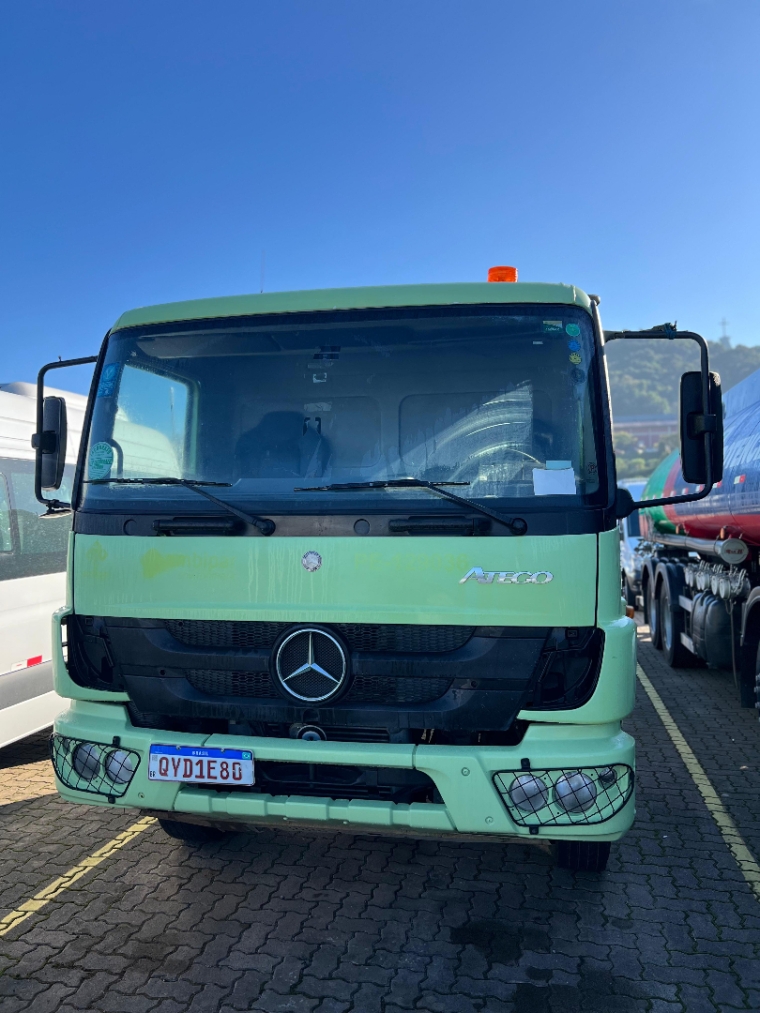 mercedes-benz atego 2426 6x2 | selectrucks