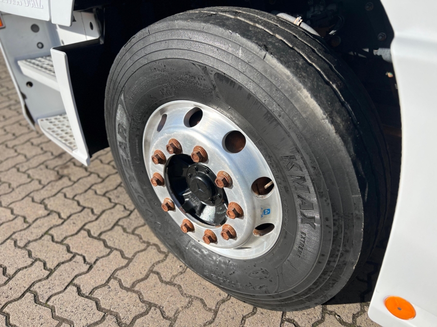 mercedes-benz actros 2651 s 6x4 | selectrucks