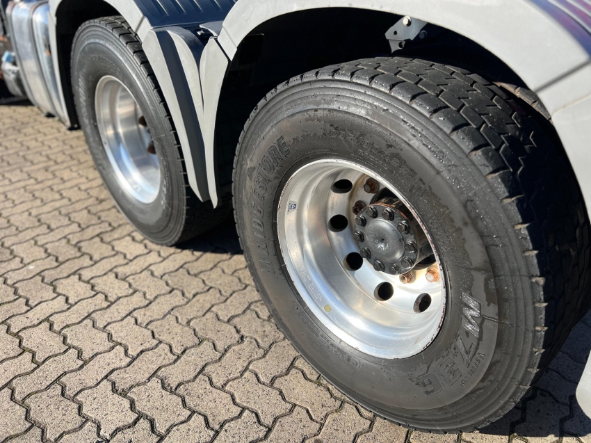 mercedes-benz actros 2651 s 6x4 | selectrucks