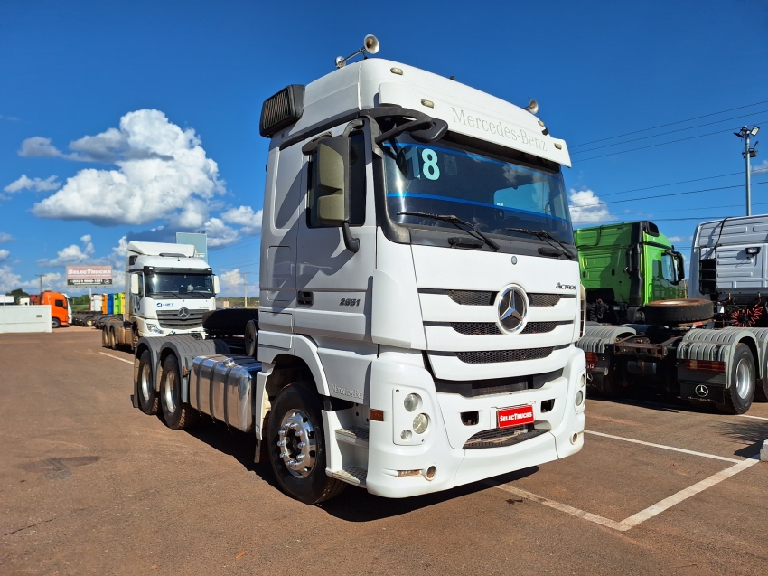 mercedes-benz actros 2651s megaspace