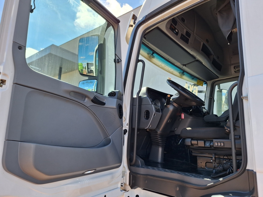 mercedes-benz actros 2651ls | retarder tanque suplementar