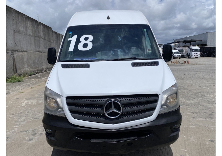 mercedes-benz sprinter 415 cdi 4x2 2017/18 selectrucks