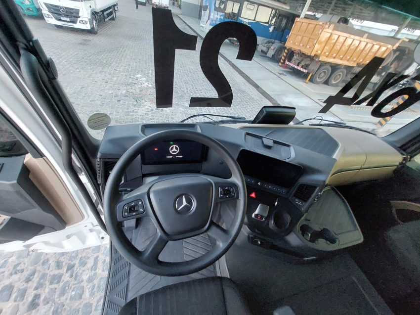 mercedes-benz actros 2651 510 retarder diesel automatico 2021 mercedes-benz actros 2651 510 retarder diesel automatico 2021