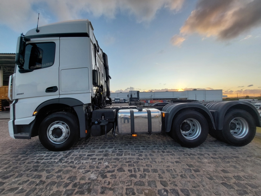mercedes-benz actros 2651 510 retarder diesel automatico 2021 mercedes-benz actros 2651 510 retarder diesel automatico 2021