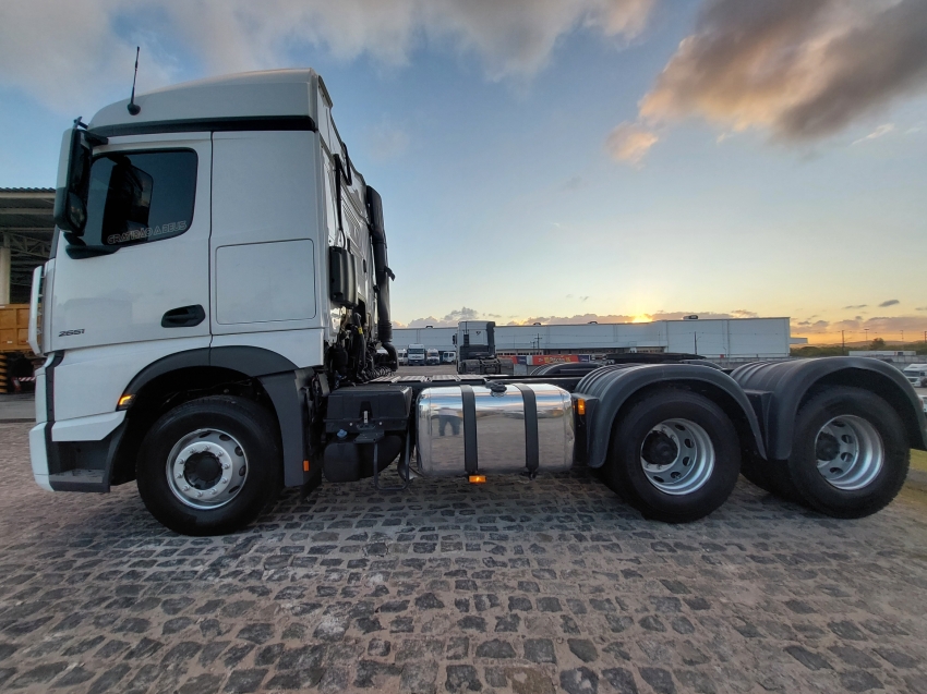 m benz-actros 2651s