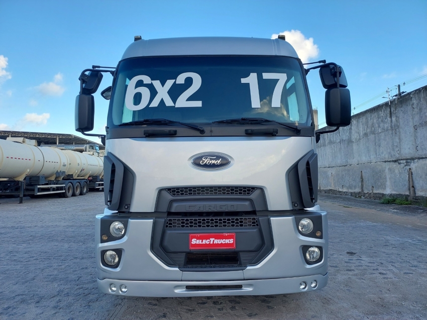 caminhao ford cargo 2429 290 6x2 trucado