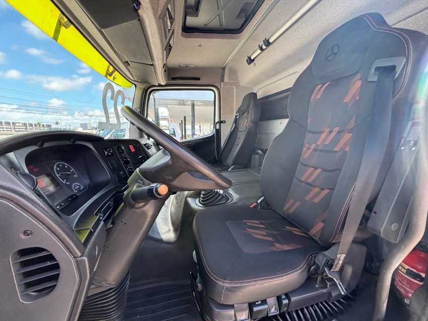 mercedes-benz atego 2426 260 6x2 2021/2022