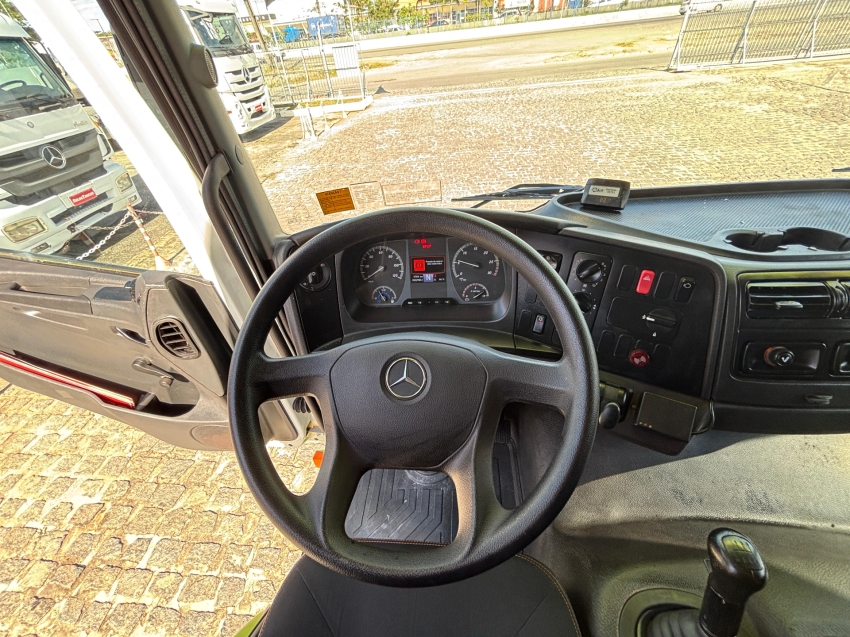 mercedes-benz atego 2426 260 6x2 2021/2022