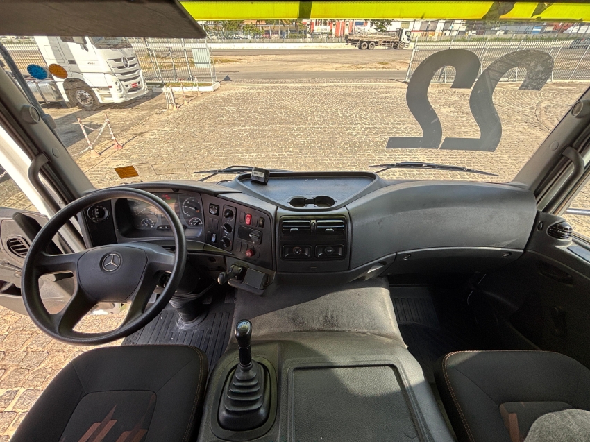 mercedes-benz atego 2426 260 6x2 2021/2022