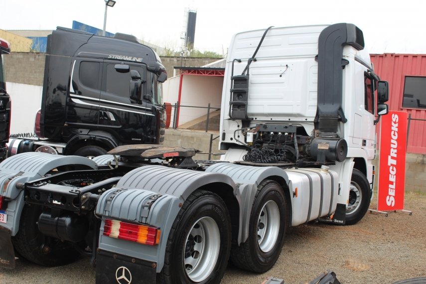mercedes-benz actros 2651 confort teto alto 500 diesel automatico 2016 mercedes-benz actros 2651 confort teto alto 500 diesel automatico 2016
