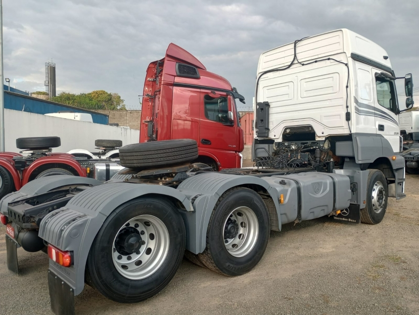 mercedes-benz axor 2536 6x2 leito teto alto 360 diesel automatico 2019 mercedes-benz axor 2536 6x2 leito teto alto 360 diesel automatico 2019