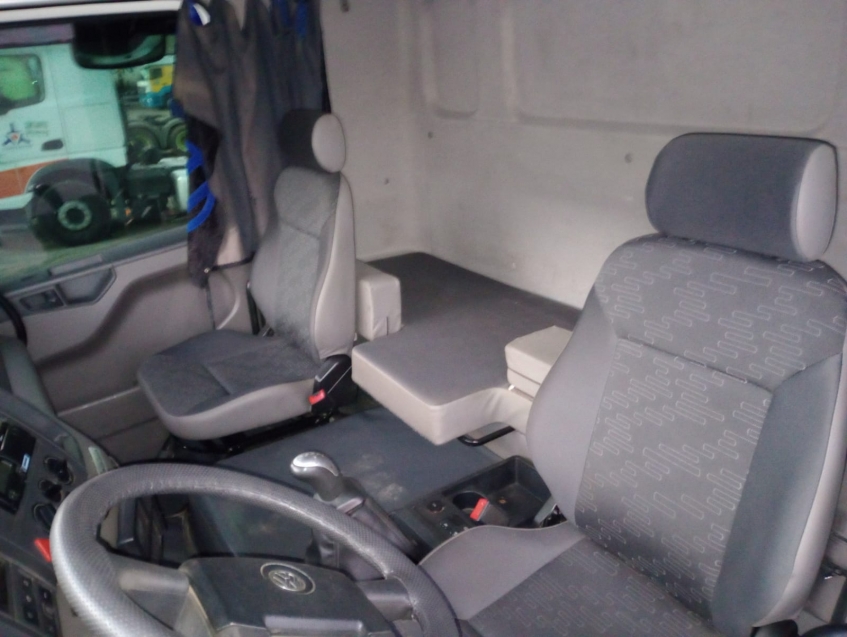 volkswagen 25420 8x2 leito teto alto diesel automatico 2016 volkswagen 25420 8x2 leito teto alto diesel automatico 2016
