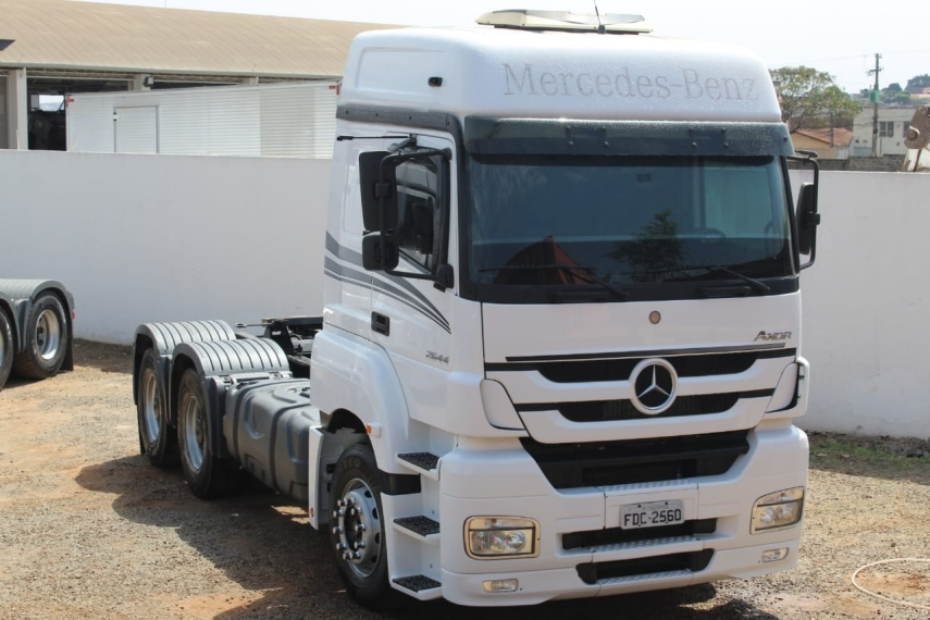 mercedes-benz axor 2644 s 6x4 440 diesel automatico 2013 mercedes-benz axor 2644 s 6x4 440 diesel automatico 2013