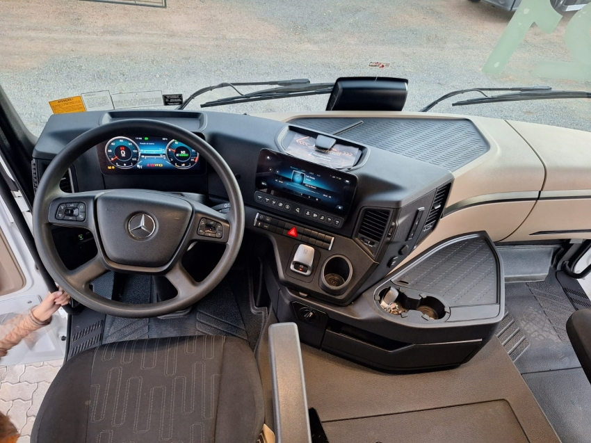 mercedes-benz actros 2651 ls 6x4 2021.