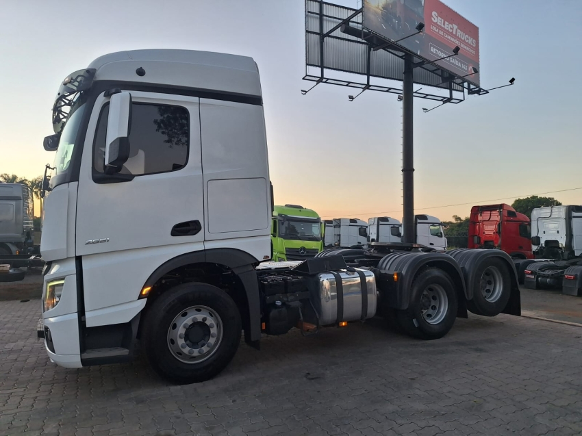 mercedes-benz actros 2651 ls 6x4 2021.
