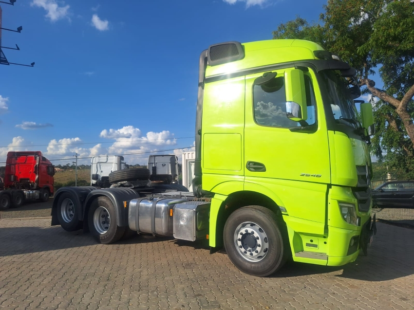 mercedes-benz actros 2548 6x2 2022.