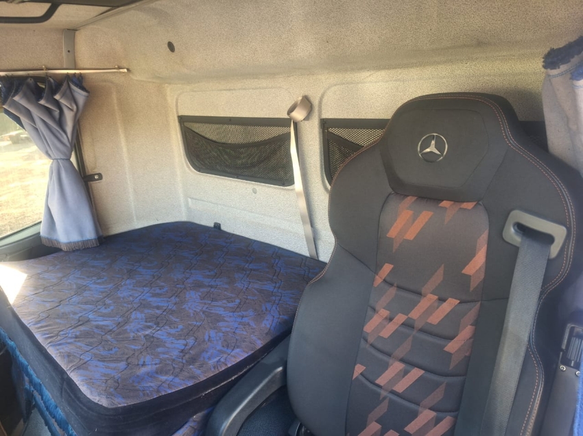 mercedes-benz  atego 2430 6x2 2019/19
