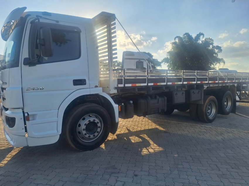 mercedes-benz  atego 2430 6x2 2019/19