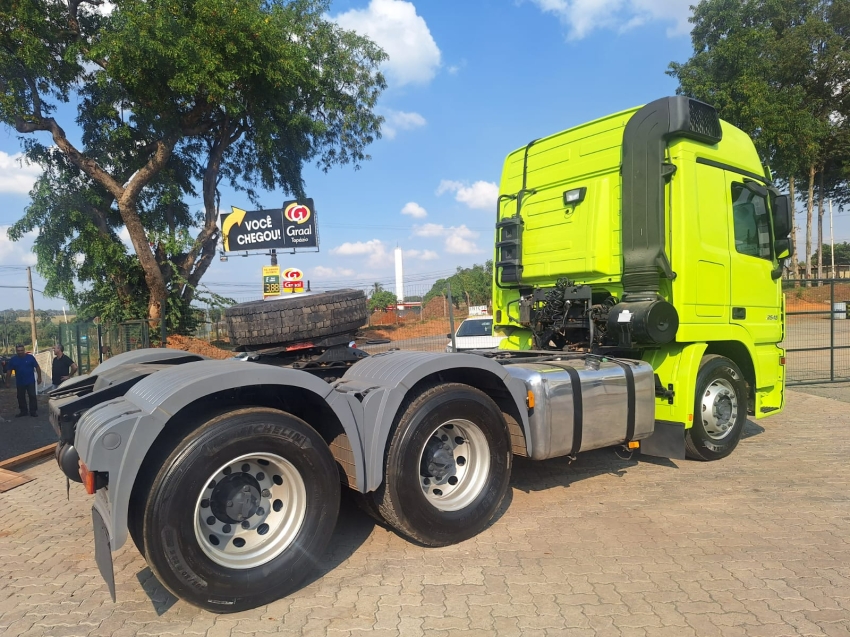 mercedes-benz actros 2546 6x2